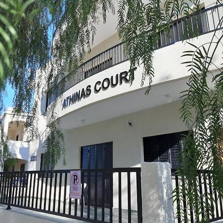 Athinas Court Aparthotel Paphos Kültér fotó