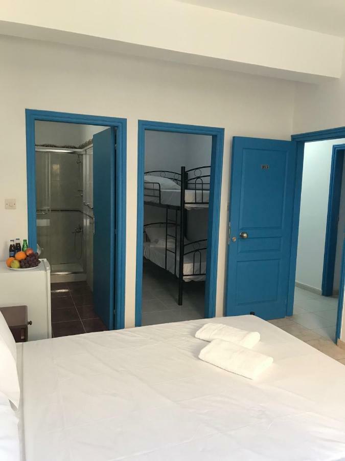 Athinas Court Aparthotel Paphos Kültér fotó