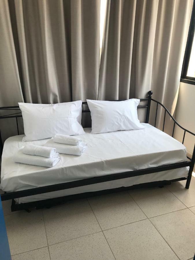 Athinas Court Aparthotel Paphos Kültér fotó