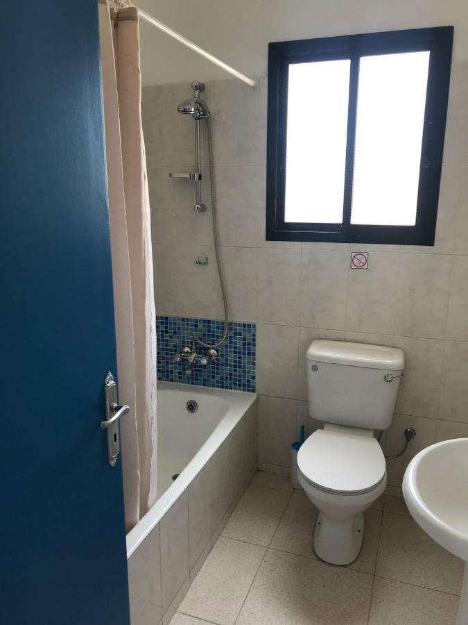 Athinas Court Aparthotel Paphos Kültér fotó